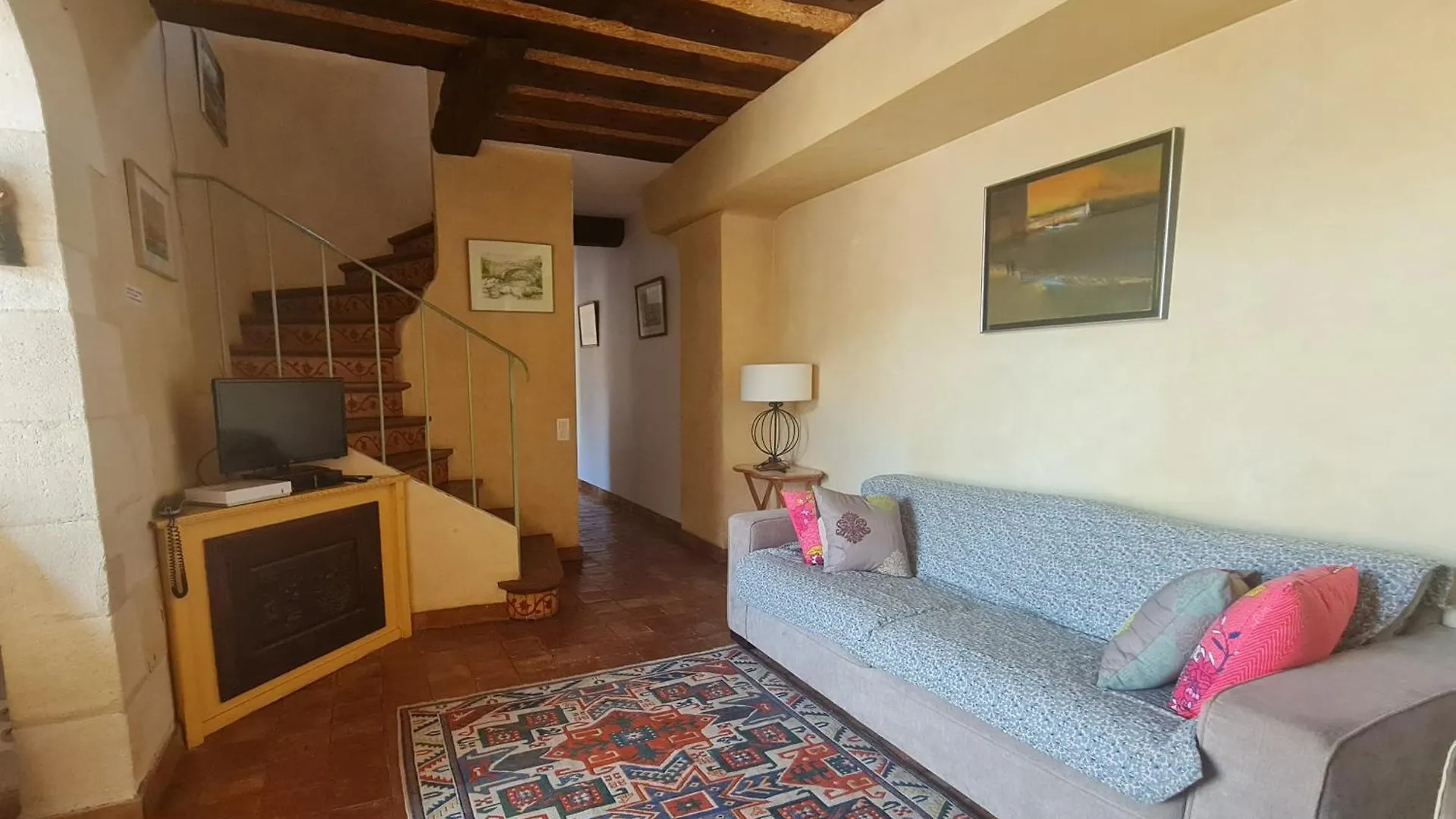 Maison De Charme Villeneuve Les Avignon ヴィルヌーヴ・レ・ザヴィニョン